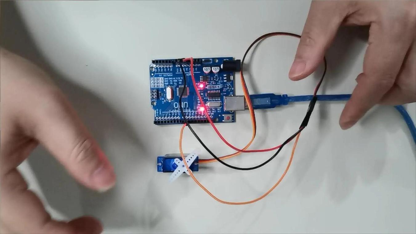 How To Connect The Servo To The Microcontroller? Three Wires Can Be Connected With One Connection